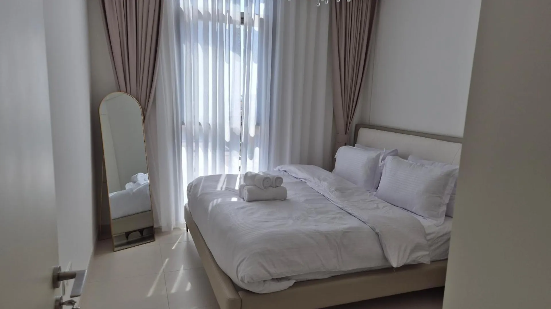 Downtown Luxury By Dubai Mall & Burj Khalifa