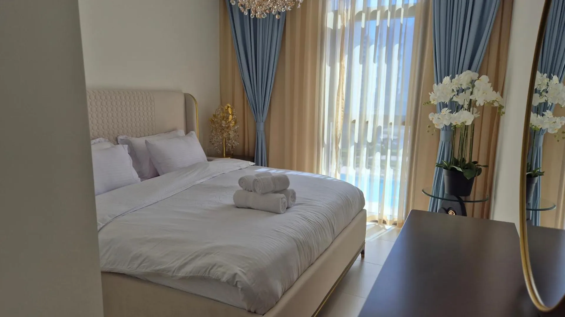 Downtown Luxury By Dubai Mall & Burj Khalifa United Arab Emirates