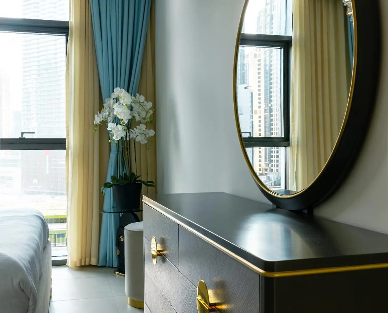 Downtown Luxury By Dubai Mall & Burj Khalifa Apartment