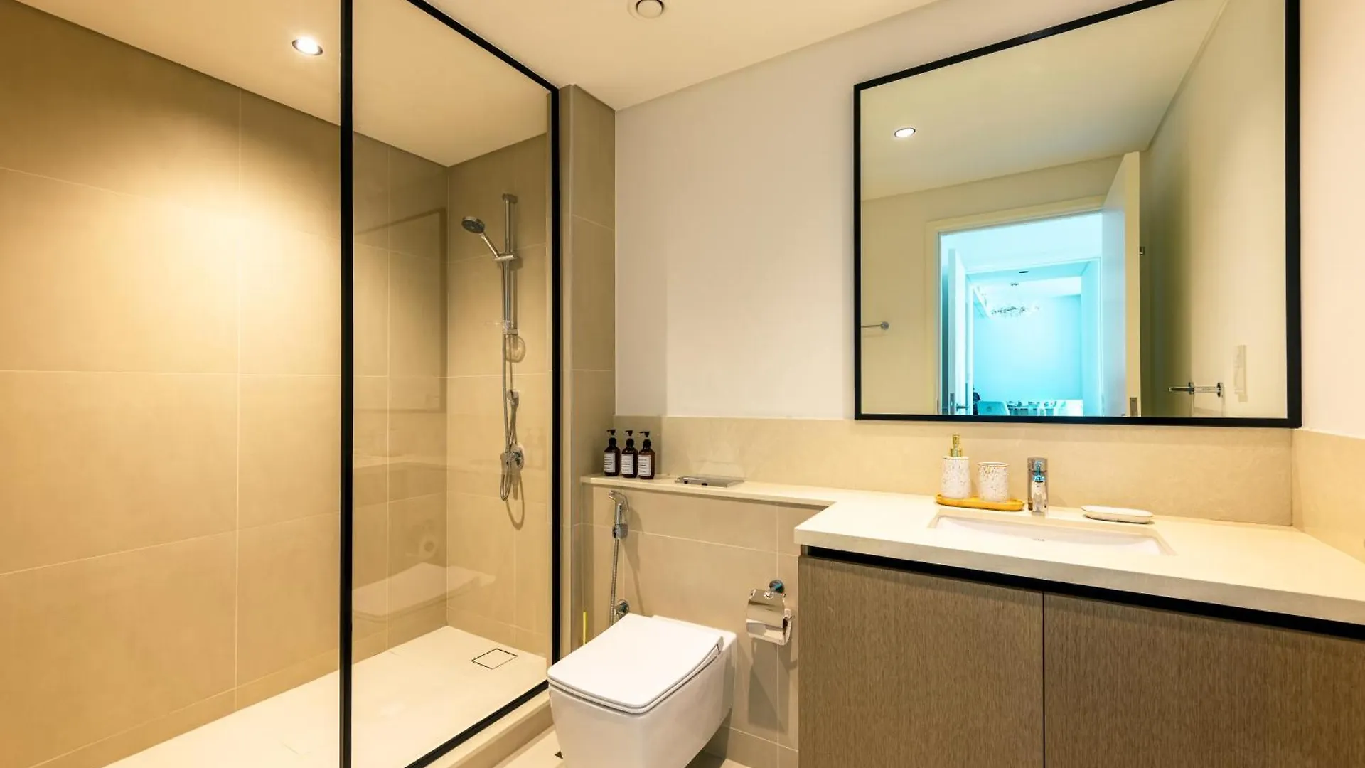Apartment Downtown Luxury By Dubai Mall & Burj Khalifa