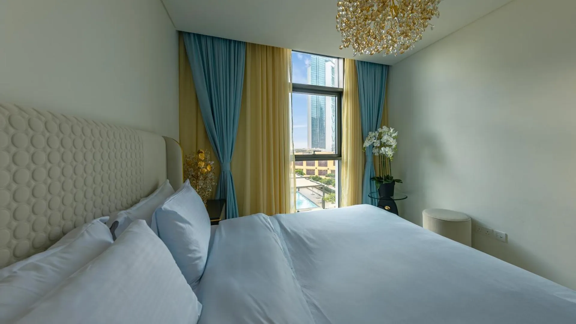 Downtown Luxury By Dubai Mall & Burj Khalifa Apartment